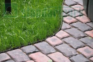 Пластиковые бордюры Plastbort , 1м - фото Пластиковые бордюры Plastbort , 1м от компании ООО «Торговая компания «Зеленая Русь» - фото