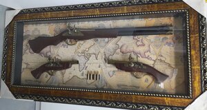 Картина с сувенирным оружием на карте мира «Три ствола» Декоративное сувенирное оружие