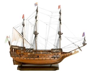 Модели кораблей в Бресте