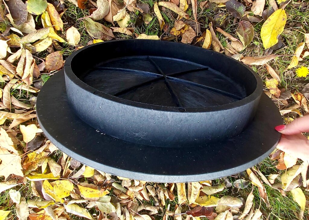 Крышка для дренажного колодца d315 мм (черная) от компании ООО "ДомСпецСервис" - фото 1