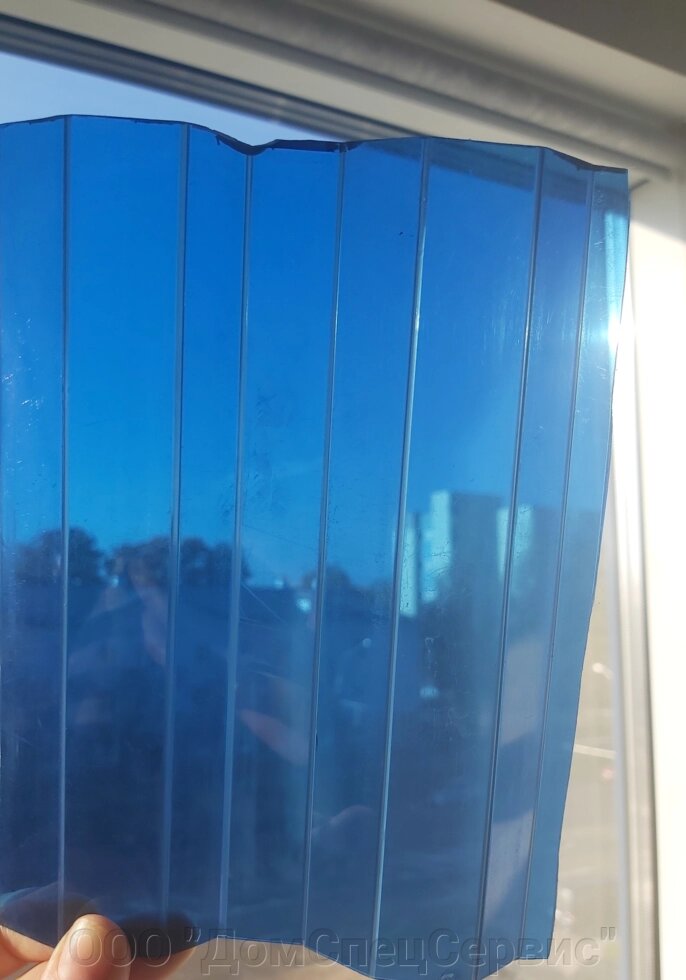 Профилированный монолитный поликарбонат, синий 2000*1050*0,8 мм, трапециевидная волна 70/14мм ##от компании## ООО "ДомСпецСервис" - ##фото## 1