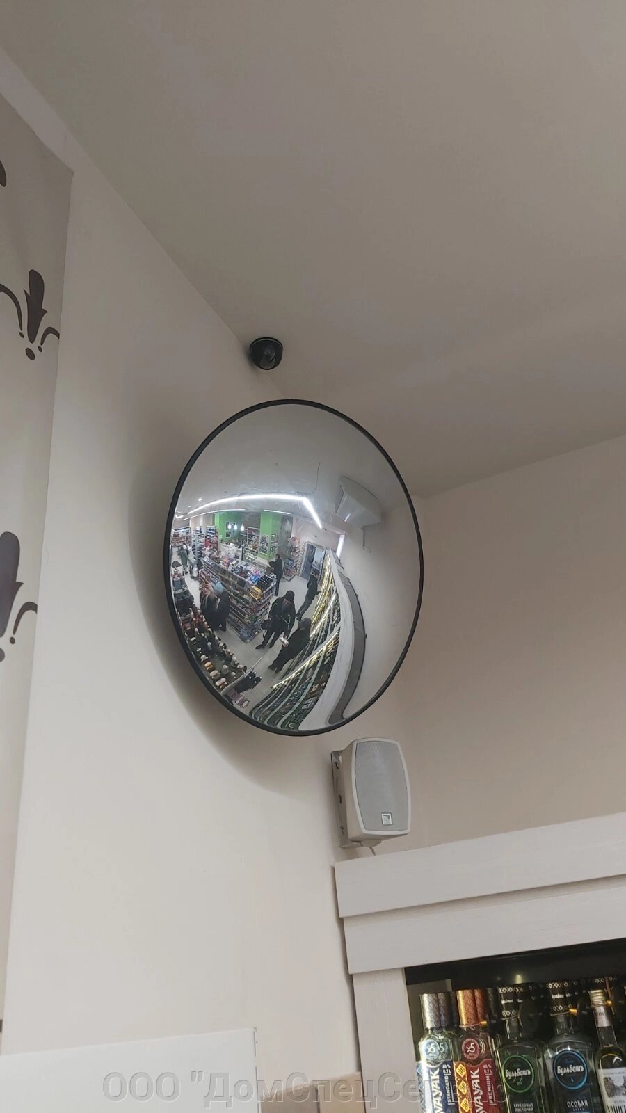 Зеркало для помещений круглое на гибком кронштейне 600мм от компании ООО "ДомСпецСервис" - фото 1