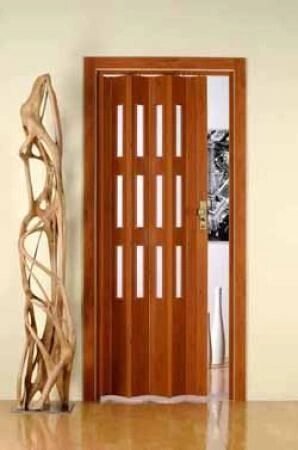 Дверь-раздвижная гармошка со стеклом от компании Интернет-магазин отделочных материалов «Konturs. by» - фото 1