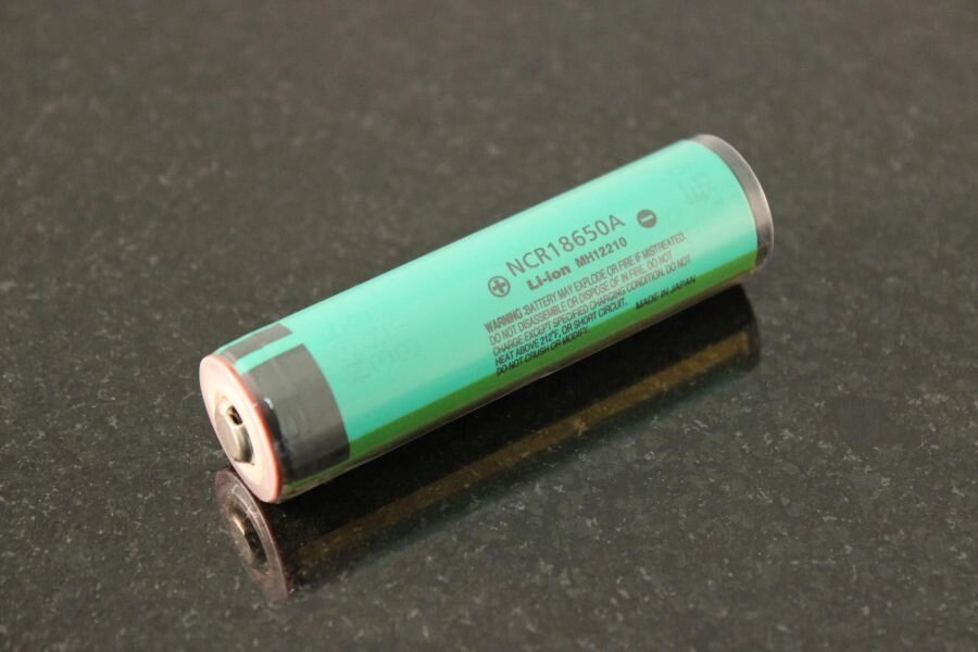 Аккумуляторная батарея 18650 Panasonic для светодиодных фонарей 3.7V 3100mAh - интернет магазин