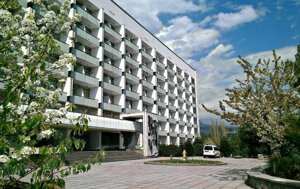 САНАТОРИЙ "АЛУШТИНСКИЙ" (Алушта)