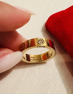 Кольцо по мотивам Cartier в золоте с прозрачным камнем 16