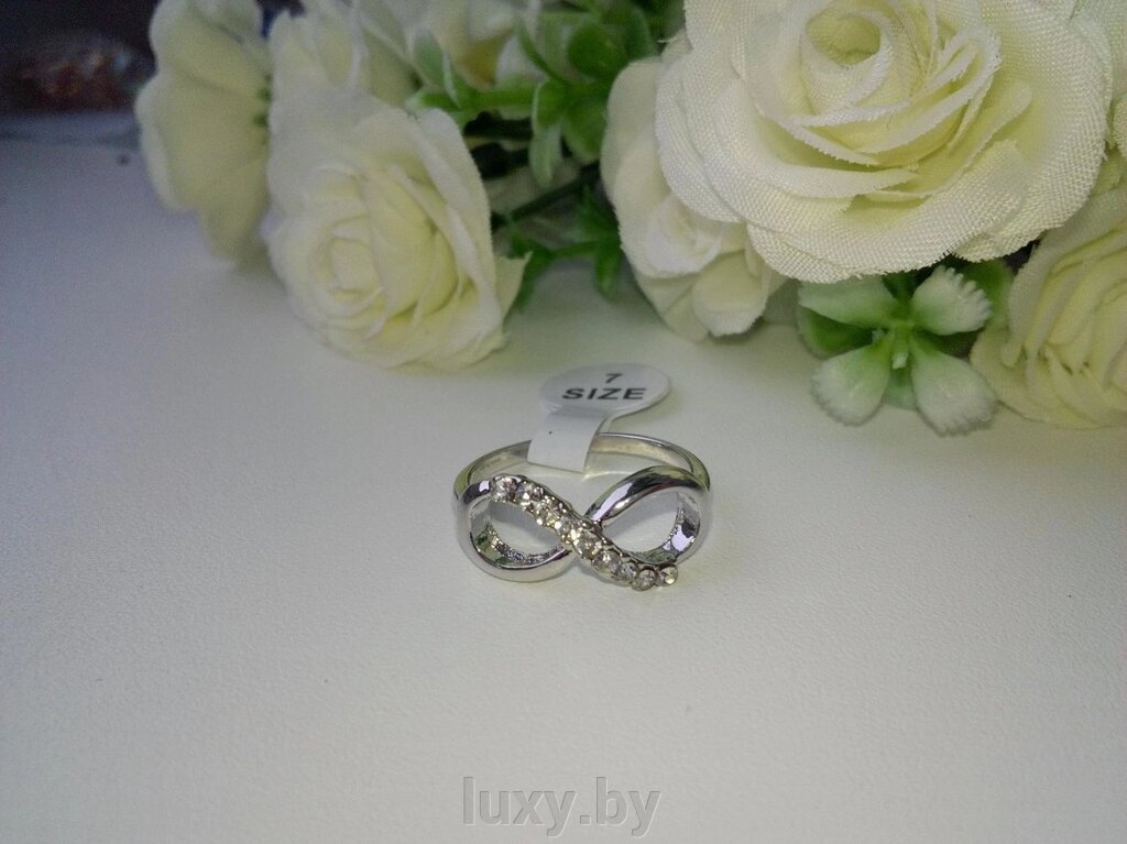 Кольцо с цирконами, серебрение от компании Интернет магазин «Люкси» - фото 1