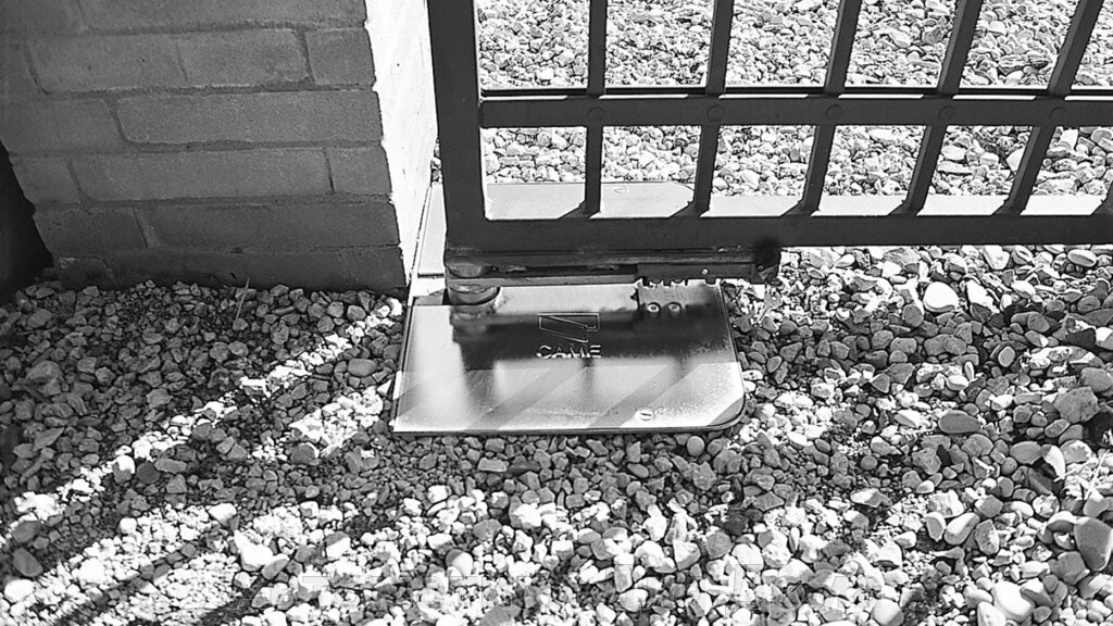 Привод для распашных ворот для подземной установки Came Frog от компании Автоматика Для Дома - фото 1
