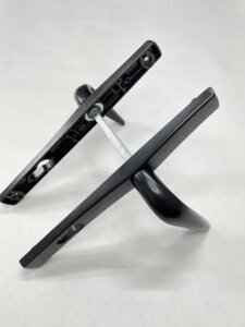 Ручка для замка в калитку Евро-25 нажимная межосевое расстояние 85 мм. цвет-черный