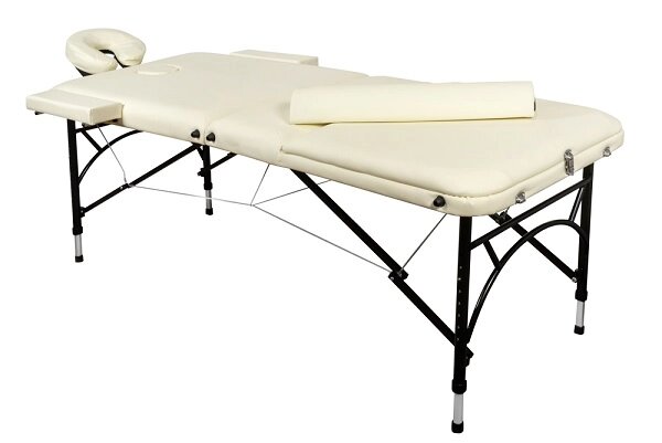 Складной 3-х секционный алюминиевый массажный стол BodyFit кремовый 60 см валик от компании Интернет-магазин «Hutki. by» - фото 1