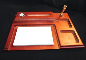 Подставка для канцелярских принадлежностей деревянная с часами и держателем ручки