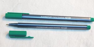 Ручка Staedtler fineliner капиллярная зеленая Триплюс 0.3 мм