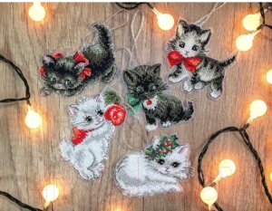 Набор для вышивания Letistitch Рождественские игрушки котята / LETI987