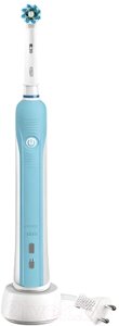 Электрическая зубная щетка Oral-B Pro 700 Sensi Clean