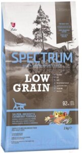 Сухой корм для кошек Spectrum Low Grain с лососем, анчоусом клюквой