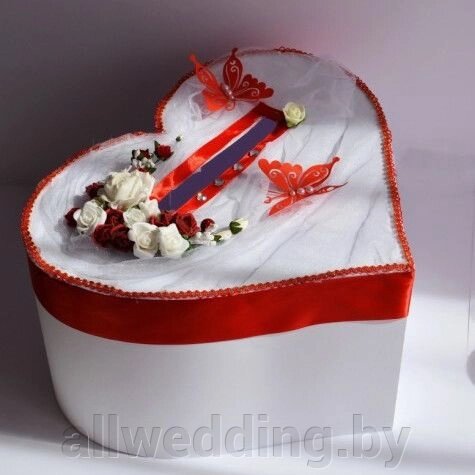 Сундук для дарения денег от компании Салон цветов и свадебных аксессуаров «Allwedding» в г. Сморгонь - фото 1