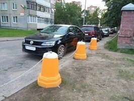 Ограничитель парковки бетонный "Буй 2" от компании ООО «Ланси» - фото 1
