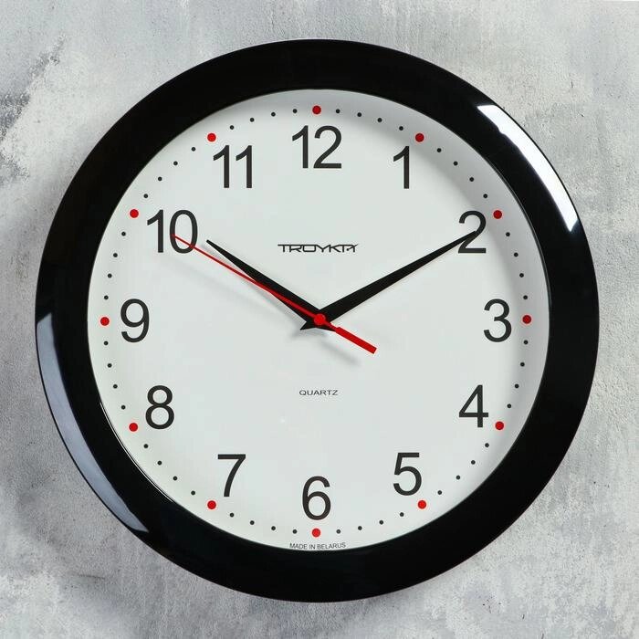 Часы настенные круглые "Время", рама чёрная от компании Интернет-гипермаркет «MALL24» - фото 1