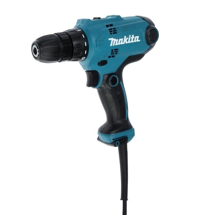 Дрель-шуруповерт сетевая Makita DF0300, 320 Вт, 2 скорости, 450/1500 об/мин, 56 Нм, реверс от компании Интернет-гипермаркет «MALL24» - фото 1