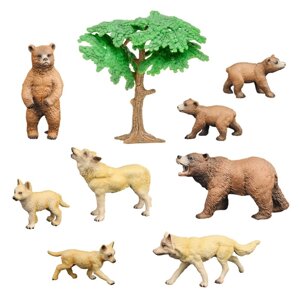 Набор фигурок: семья бурых медведей и семья полярных волков, 9 предметов