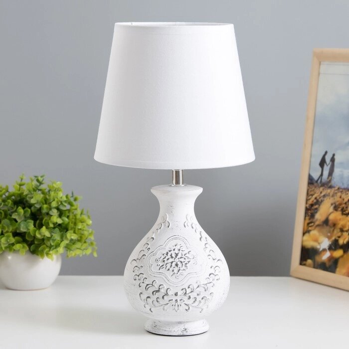 Настольная лампа "Дивея" Е27 40Вт белый 18х18х34 см от компании Интернет-гипермаркет «MALL24» - фото 1