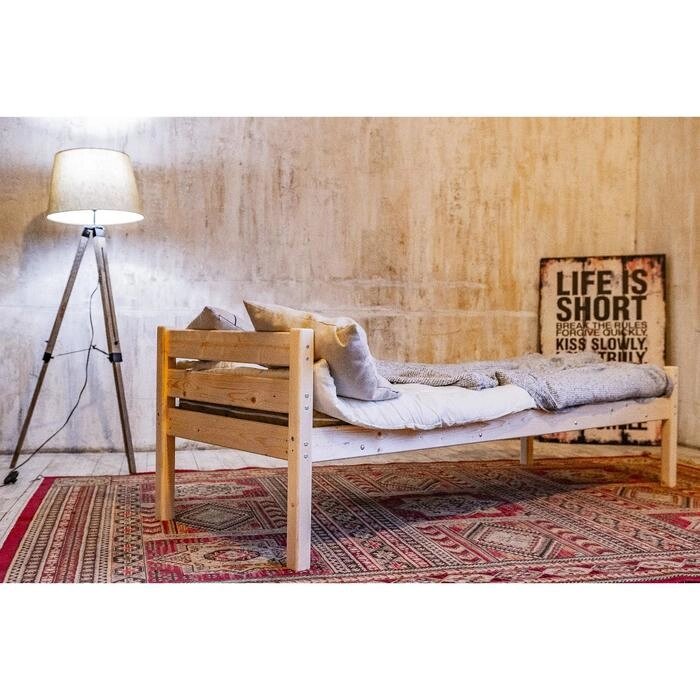 Односпальная кровать "Светлячок", 800х1900, массив, цвет сосна от компании Интернет-гипермаркет «MALL24» - фото 1