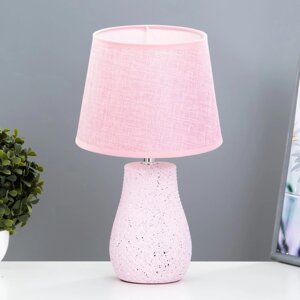 Настольная лампа "Эвили" Е14 40Вт розовый 20х20х34 см