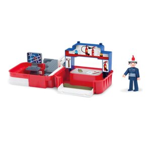 Игровой набор "Пожарная станция", с аксессуарами и фигуркой пожарного