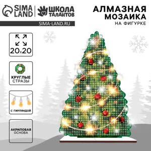 Алмазная мозаика на фигурке "Елка"