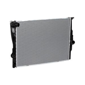 Радиатор охлаждения BMW 3 (E90/E91) (05-G 17117559273, LUZAR lrc 26173