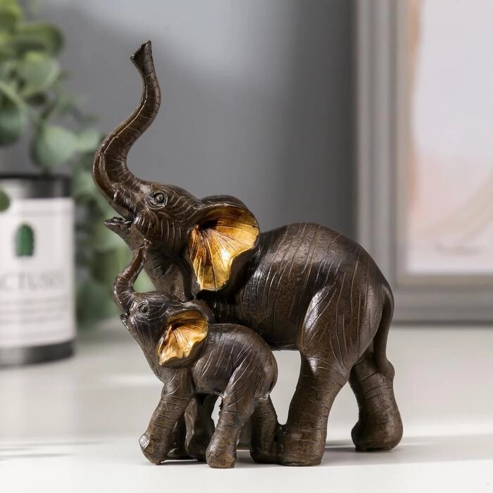 Сувенир полистоун "Слон африканский со слонёнком" коричневый золотые ушки 12,5х9,5х5 см от компании Интернет-гипермаркет «MALL24» - фото 1