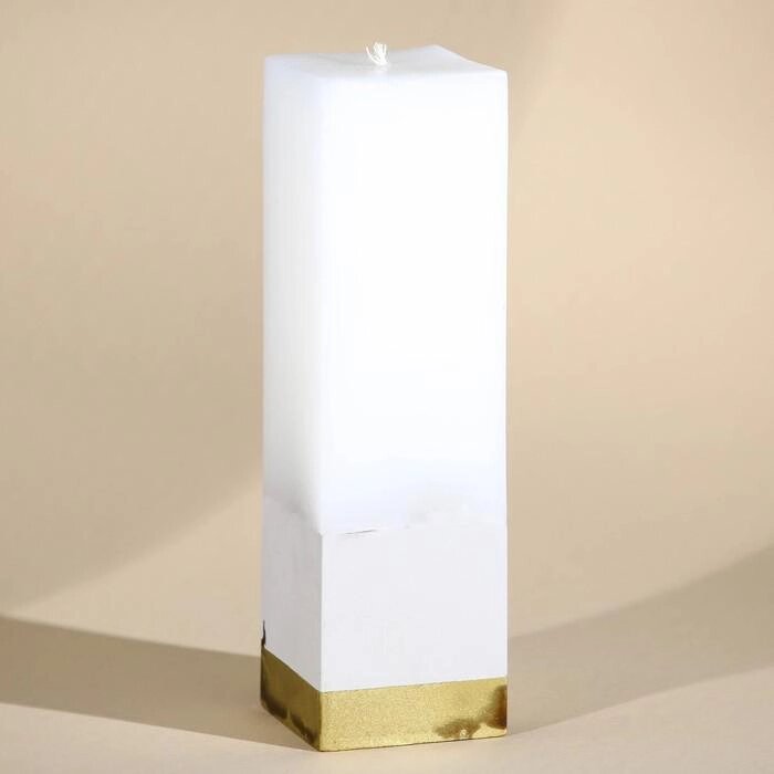 Свеча интерьерная белая с бетоном, низ золото, 5 х 5 х17,5 см от компании Интернет-гипермаркет «MALL24» - фото 1