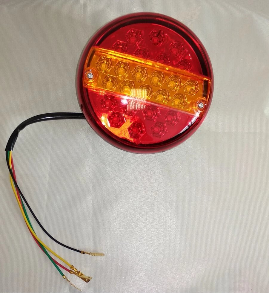 Фонарь задний легкового прицепа круглый 12V LED светодиодный правый с кабелем  (универсальный) от компании ИП Скрипкин Антон Викторович - фото 1