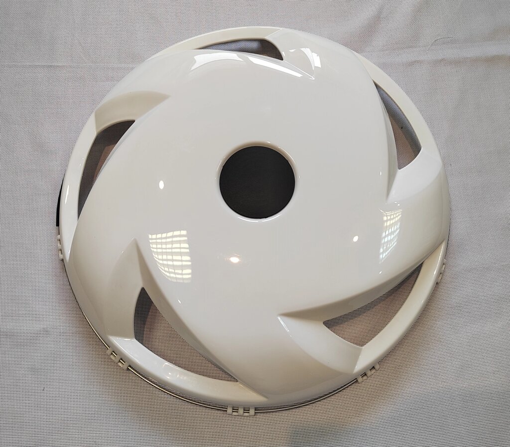 Колпак на диск колеса R-22,5 передний пластиковый цвет белый (вентилятор)  на Грузовые АВТО от компании ИП Скрипкин Антон Викторович - фото 1