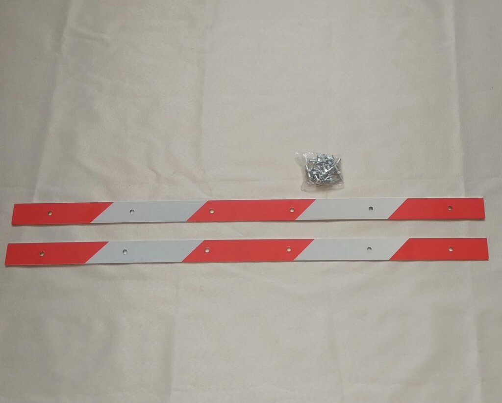 Пластина 120х3 см (1200х30мм) светоотражающая красно-белая планка для крепления резинового брызговика (2шт) - обзор