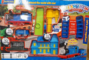Детская игрушка железная дорога 16 деталей "Паровозик Томас и друзья" Thomas 333-4 дым, свет, звук