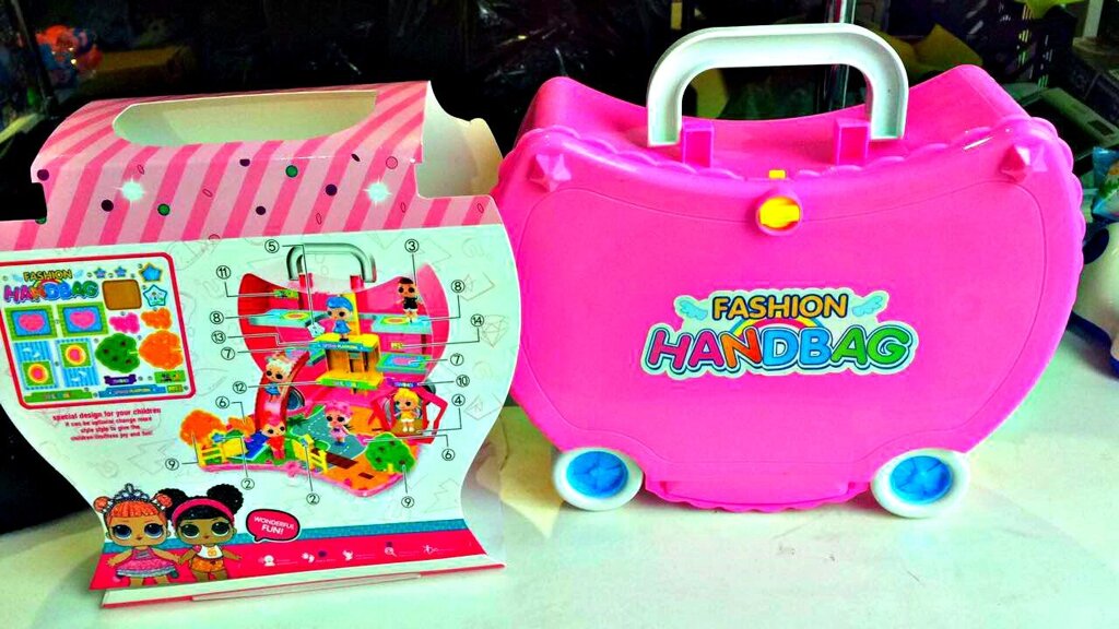 Дом-чемодан-рюкзак   LOL и куколки от компании Интернет магазин детских игрушек Ny-pogodi. by - фото 1
