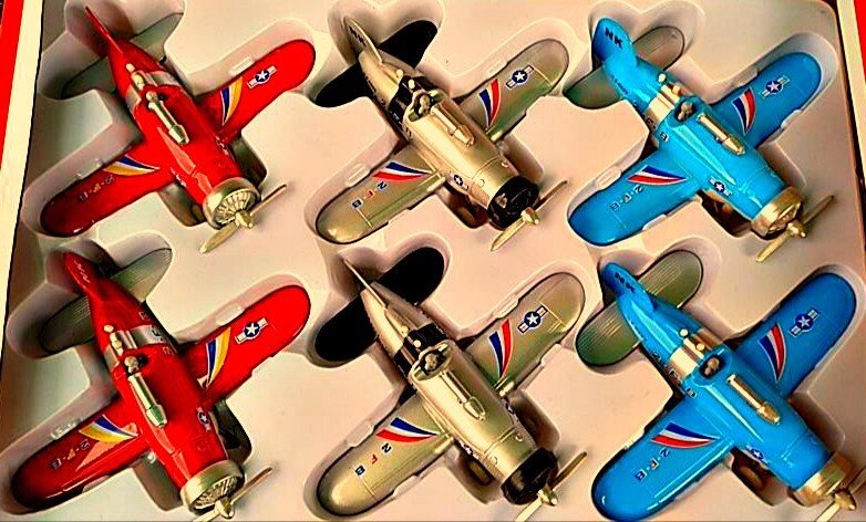 Игрушечный металлический  самолет (свет. муз) 15см от компании Интернет магазин детских игрушек Ny-pogodi. by - фото 1