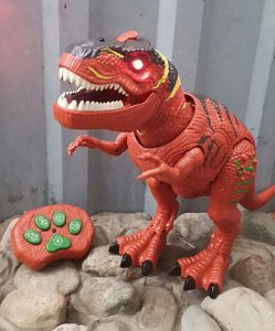 Интерактивная игрушка Динозавр Малыш Рекс на радиоуправлении свет , звук, проектор, пар 50 см длина 33см высота