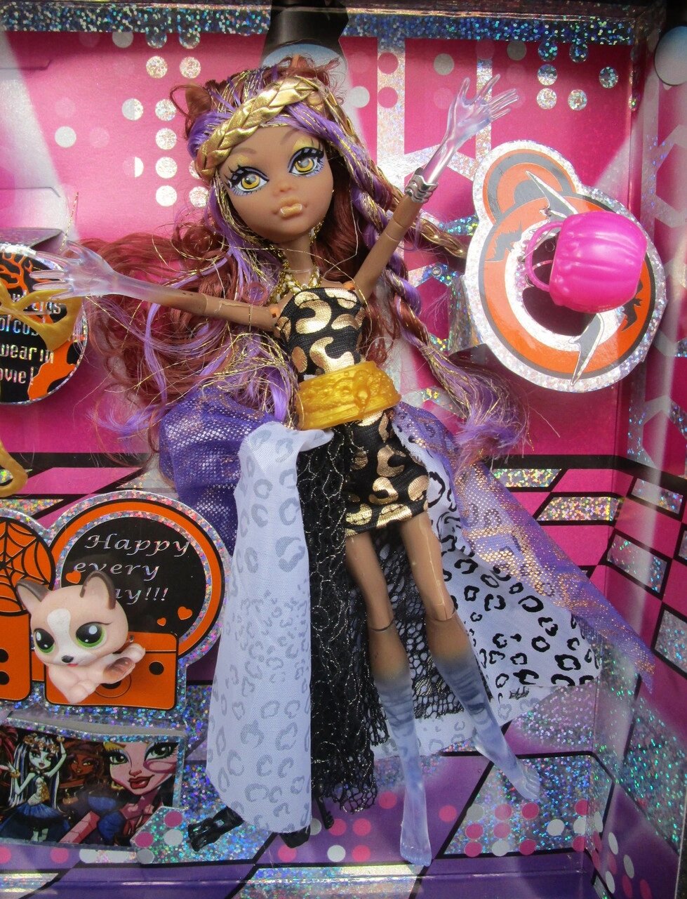 Кукла монстр хай на шарнирах с аксессуарами и собачкой УЦЕНКА от компании Интернет магазин детских игрушек Ny-pogodi. by - фото 1