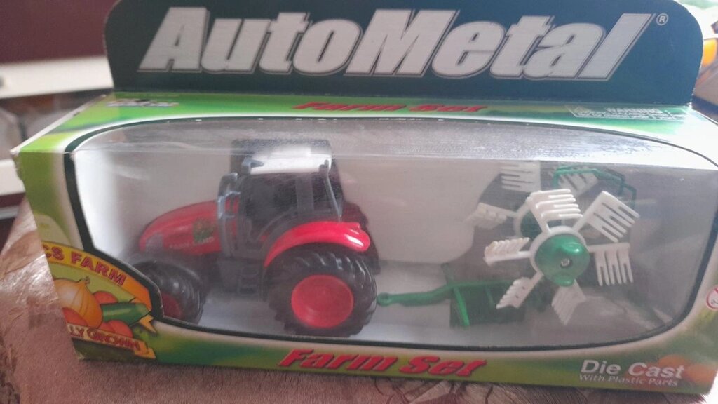 Металлическая машинка Auto Metal «Трактор c прицепом» PT406 от компании Интернет магазин детских игрушек Ny-pogodi. by - фото 1