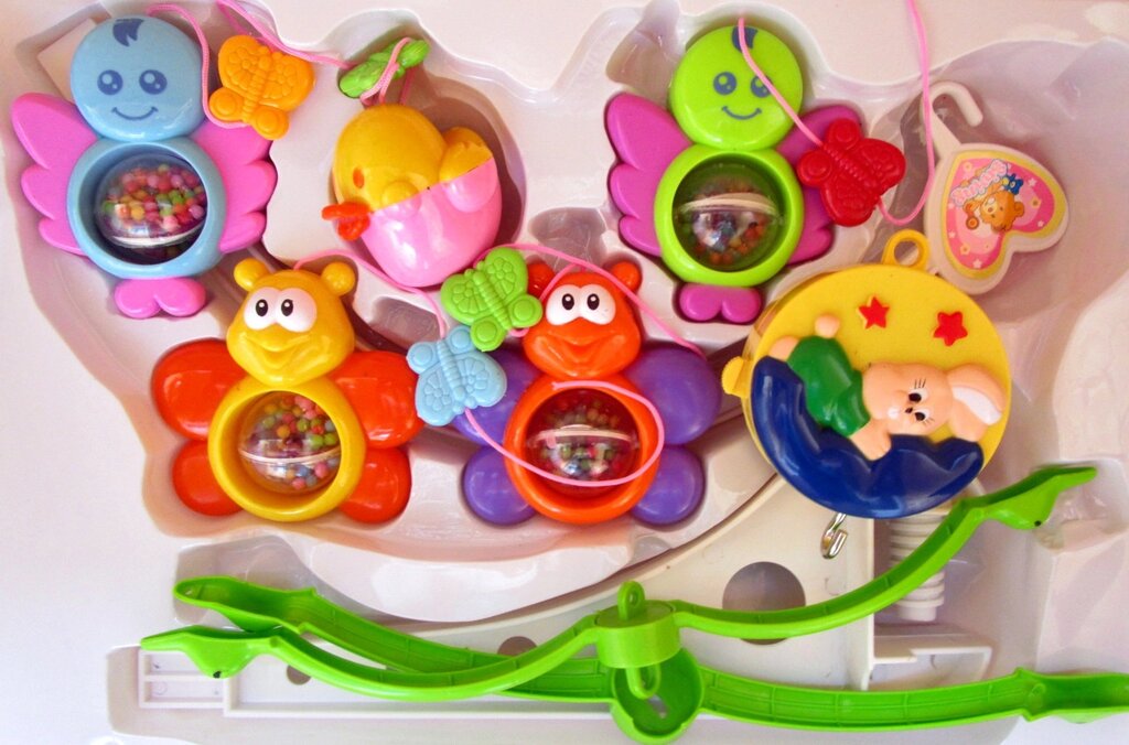 Музыкальная каруселька "бабочки" от компании Интернет магазин детских игрушек Ny-pogodi. by - фото 1