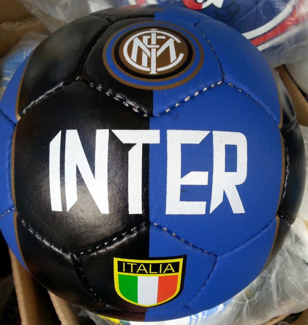 Мяч футбольный размер № 5 интер от компании Интернет магазин детских игрушек Ny-pogodi. by - фото 1
