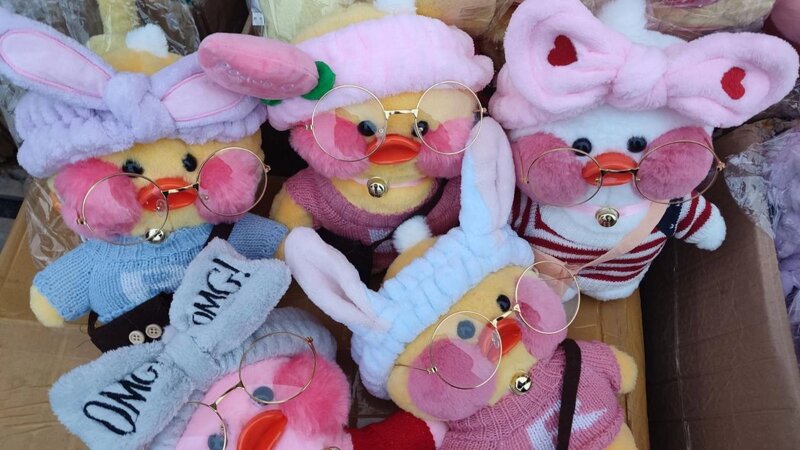 Фото одежды для уточки лалафанфан Мягкая игрушка Уточка утя Lalafanfan duck 32 см бант, сумочка, очки (287936321) 