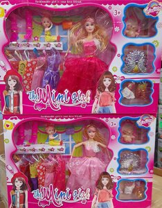 Набор кукла семья шарнирная Барби Barbie с платьями и аксессуарами