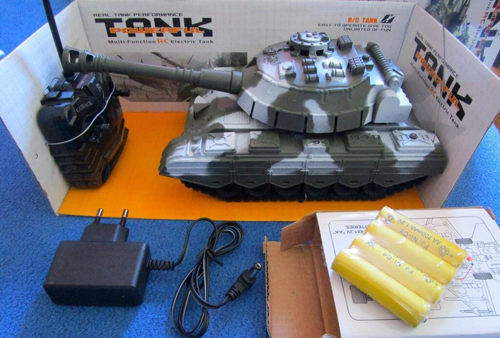 Радиоуправляемый Детский боевой танк (аккум.+свет) от компании Интернет магазин детских игрушек Ny-pogodi. by - фото 1