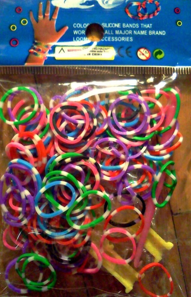 Резинки для плетения браслетов (полосатики)200шт+крючок+рогатка+клипсы от компании Интернет магазин детских игрушек Ny-pogodi. by - фото 1