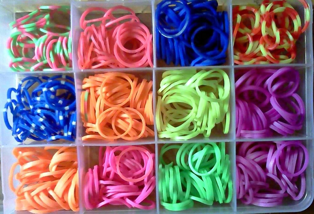 Резинки для плетения браслетов rainbow loom на 1000штук от компании Интернет магазин детских игрушек Ny-pogodi. by - фото 1