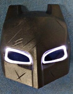 Светящаяся карнавальная новогодняя маска Бэтмена супергероев