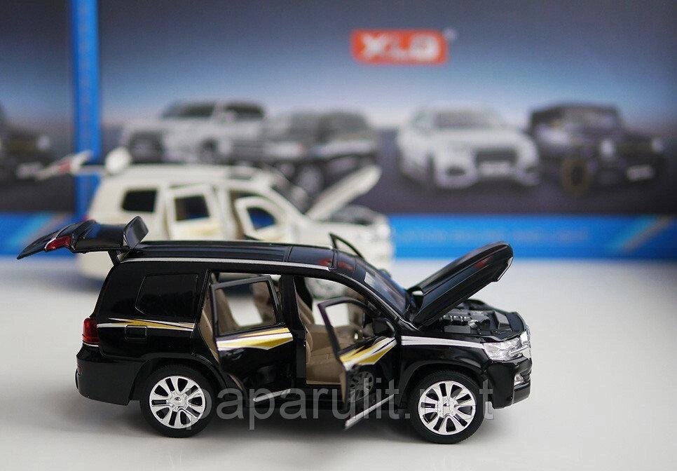 Тойота ленд крузер 14 см, открываются двери капот и багажник 1/36 XLG Toyota Land Cruiser 200. от компании Интернет магазин детских игрушек Ny-pogodi. by - фото 1